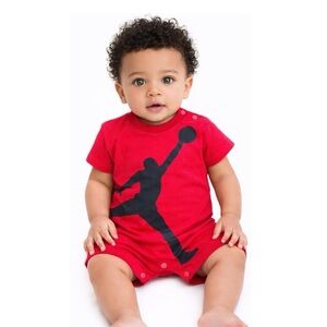 Jordan BABY ROMPER SHORTS SIZE NEWBORN